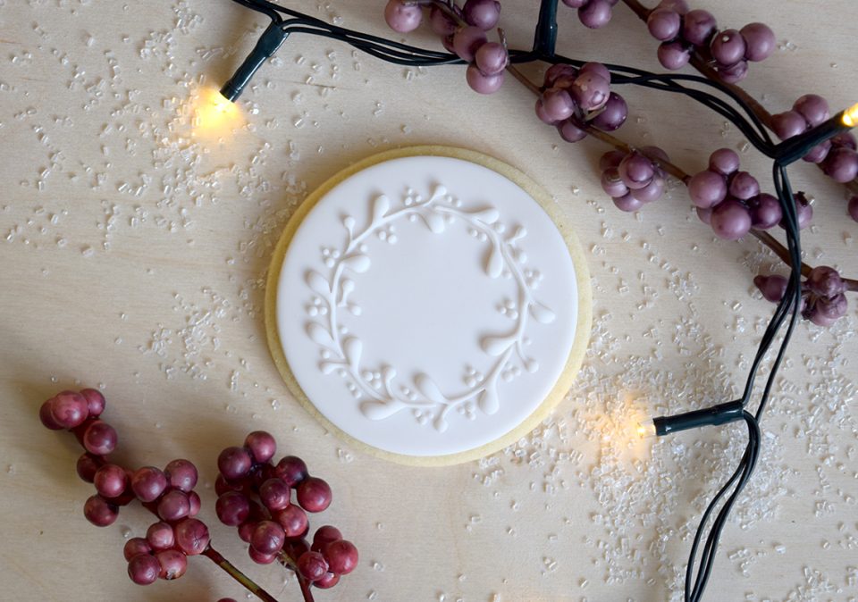 Mistletoe and berry Wreath Embosser