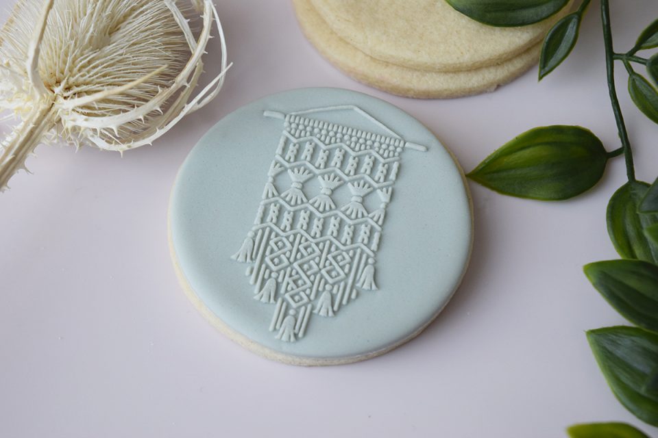 Fine macrame #2 embosser