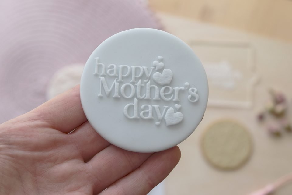 statement happy mother's day + hearts embosser