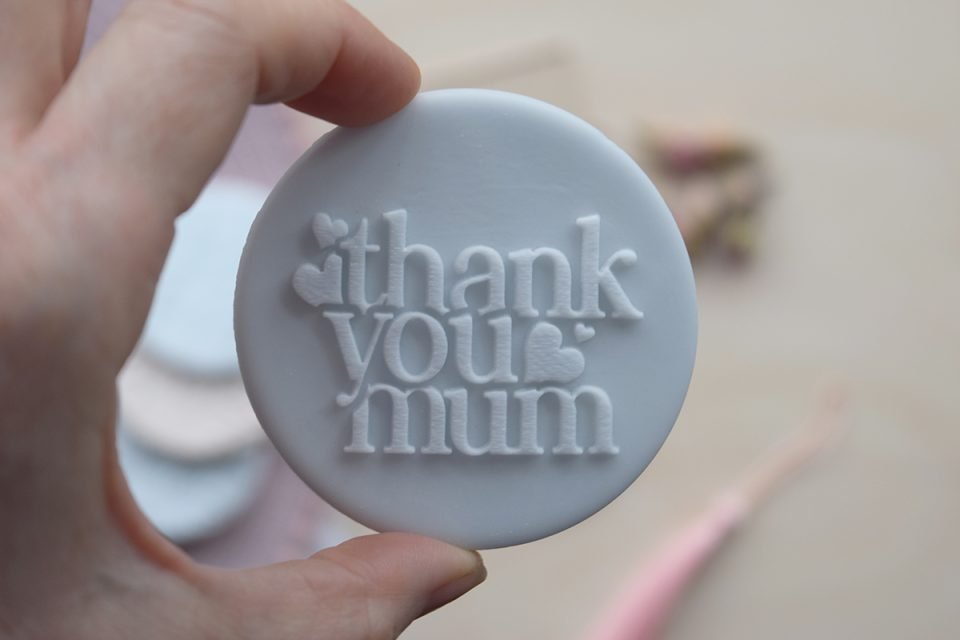 statement thank you Mum + hearts embosser