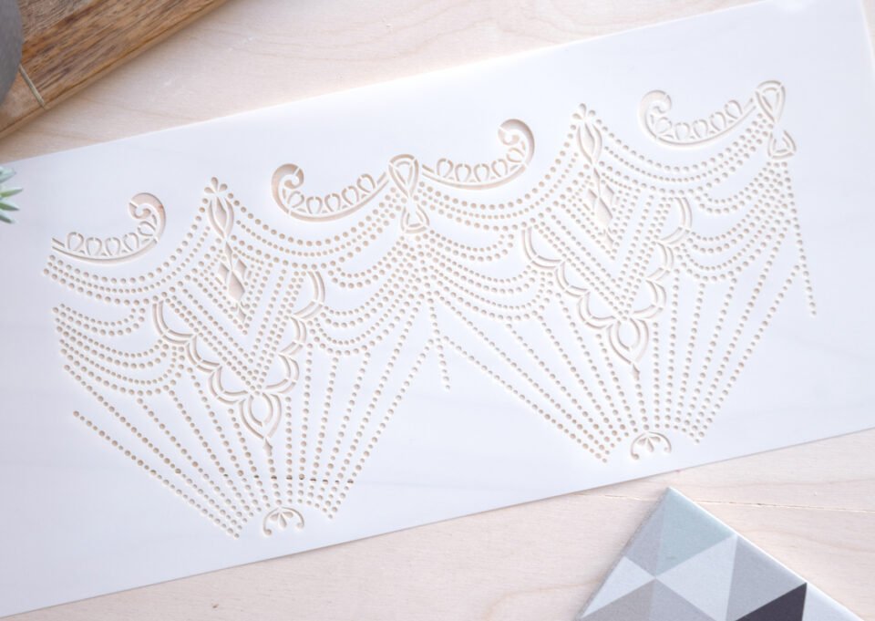 Pearl Lace Cake Stencil - Image 6