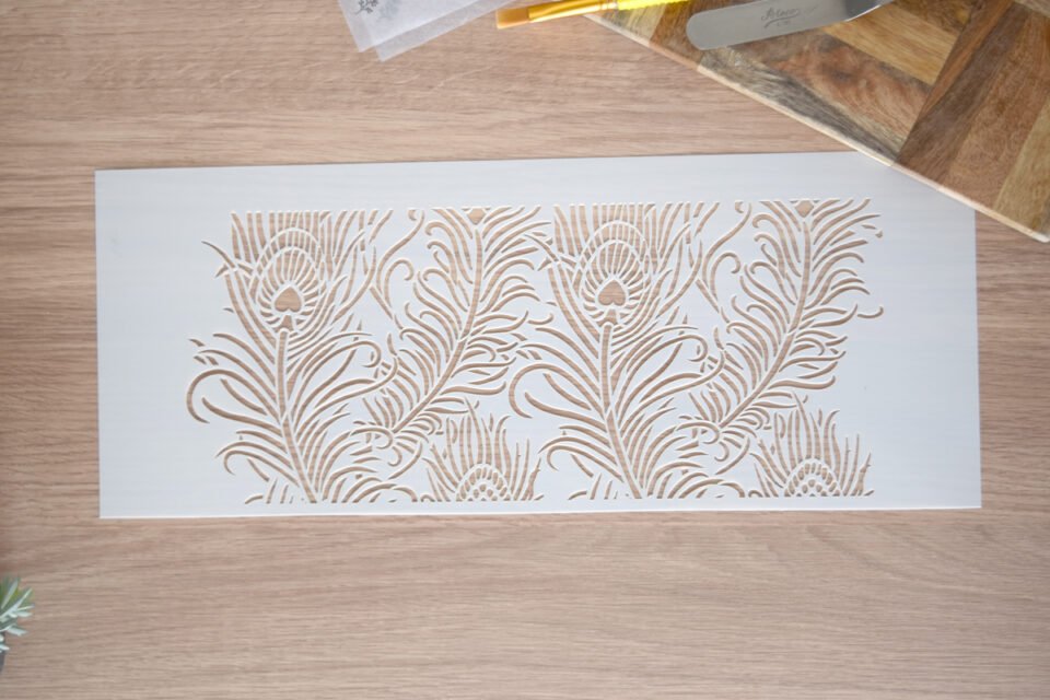 Peacock Feather Bold Cake Stencil - Image 3