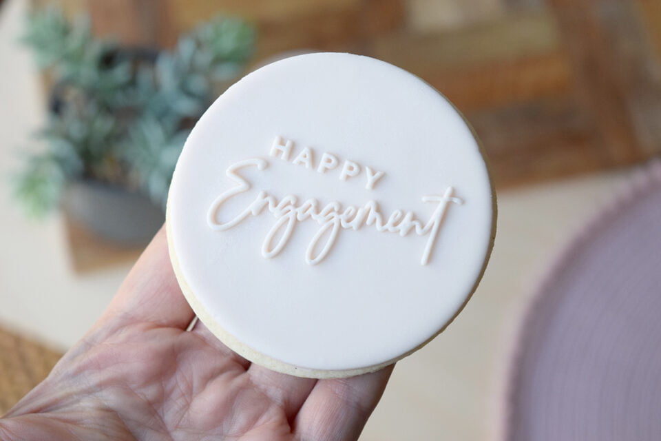 Happy engagement embosser - Image 4